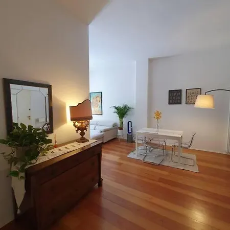 アパート Daisy - City Center ラ・スペツィア