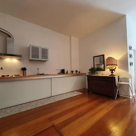 Daisy - City Center Apartment La Spezia